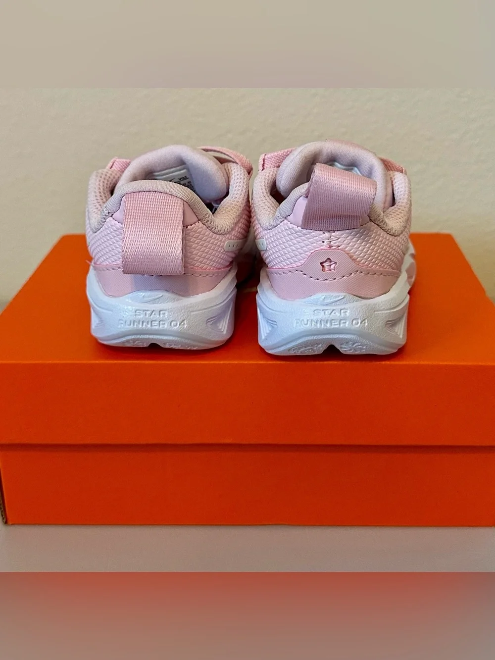 Nike Star Runner 4 Toddler Girls Shoes 5c Pink Foam Summit White